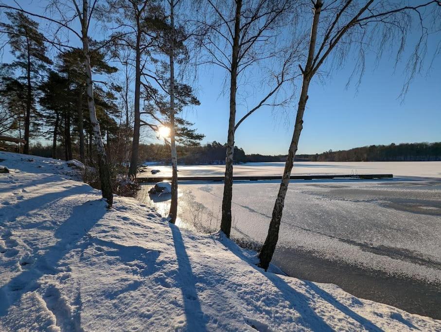 Beautiful And Cosy House Near The Lake Olofstrom Exterior photo